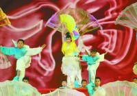 Red performance for Spring Festival JDM070216chunwan.jpg