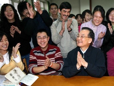 Wen Jiabao in the library JDM070528wenjiabao.jpg