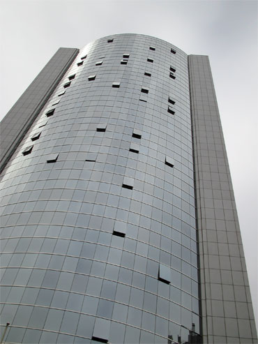 anonbuilding.jpg